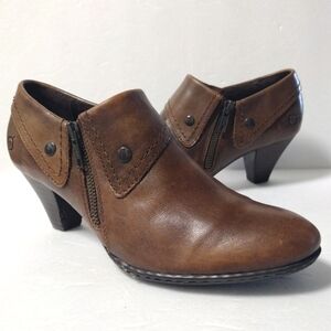 Born Women's Tanya Brown Full Grain Leather Ankle Zip-Up Block Heel Booties 8